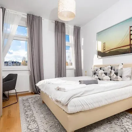 Orestaliving- 3Br On The Daube Canal/Friedensbruecke Wien Exterior foto
